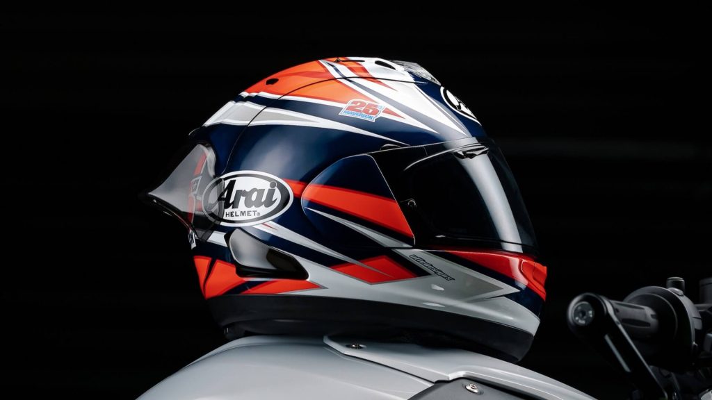A protective motorcycle helmet designed for rider safety.
